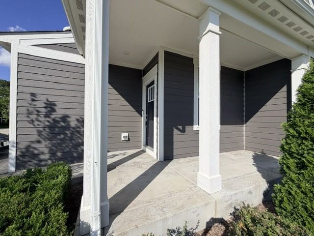 2104 Weatherbee Ln - Photo 2 of 23