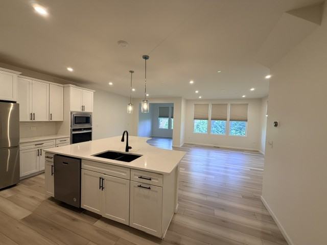 2104 Weatherbee Ln - Photo 7 of 23