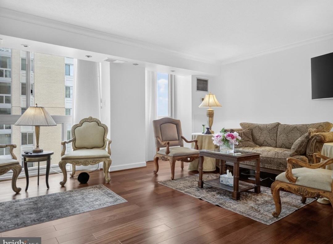 4601 N Park Ave #1413 - Photo 6 of 26