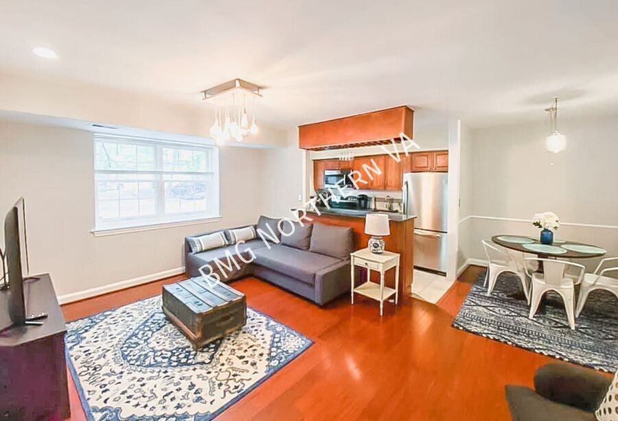 1307 N Ode St #402 - Photo 3 of 24