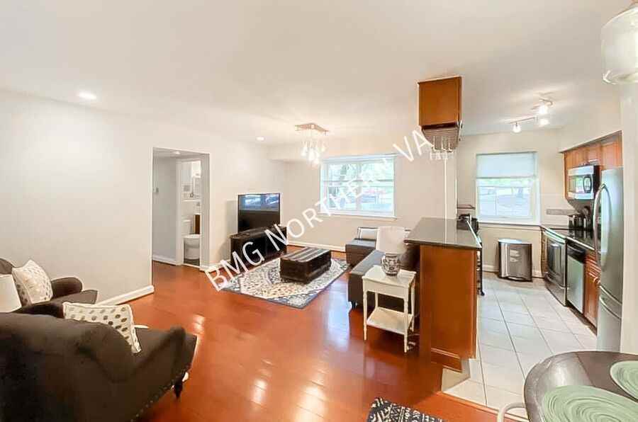 1307 N Ode St #402 - Photo 6 of 24