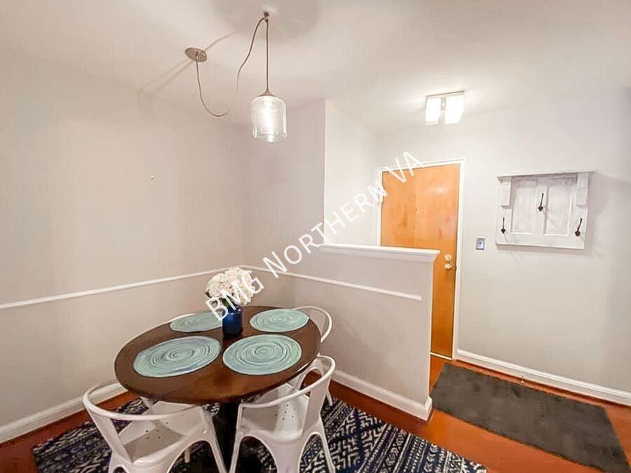 1307 N Ode St #402 - Photo 7 of 24