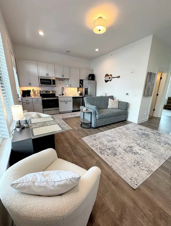 1272 3rd Ave S #207 - Photo 5 of 10
