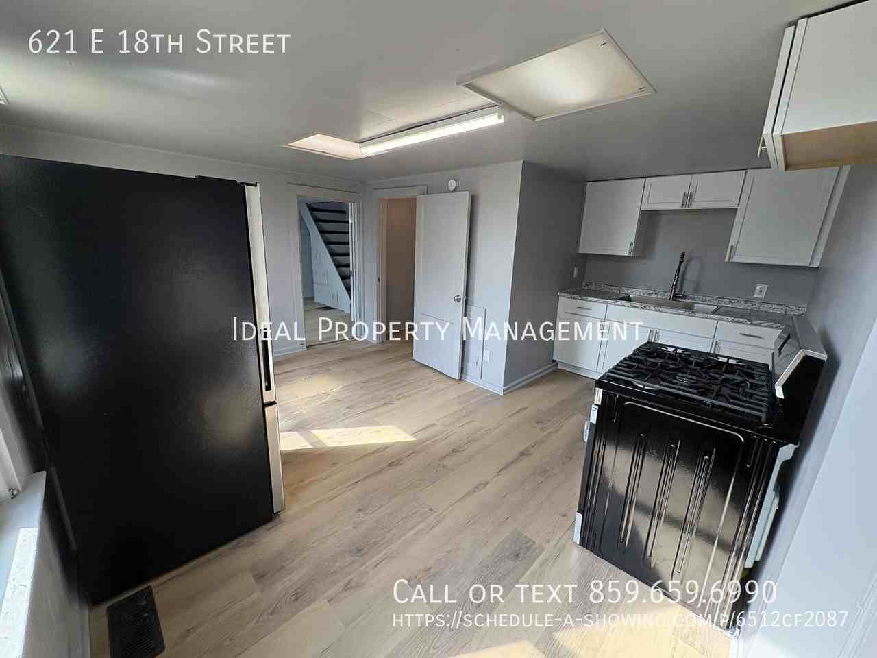 621 E 18th St - Photo 4 of 12