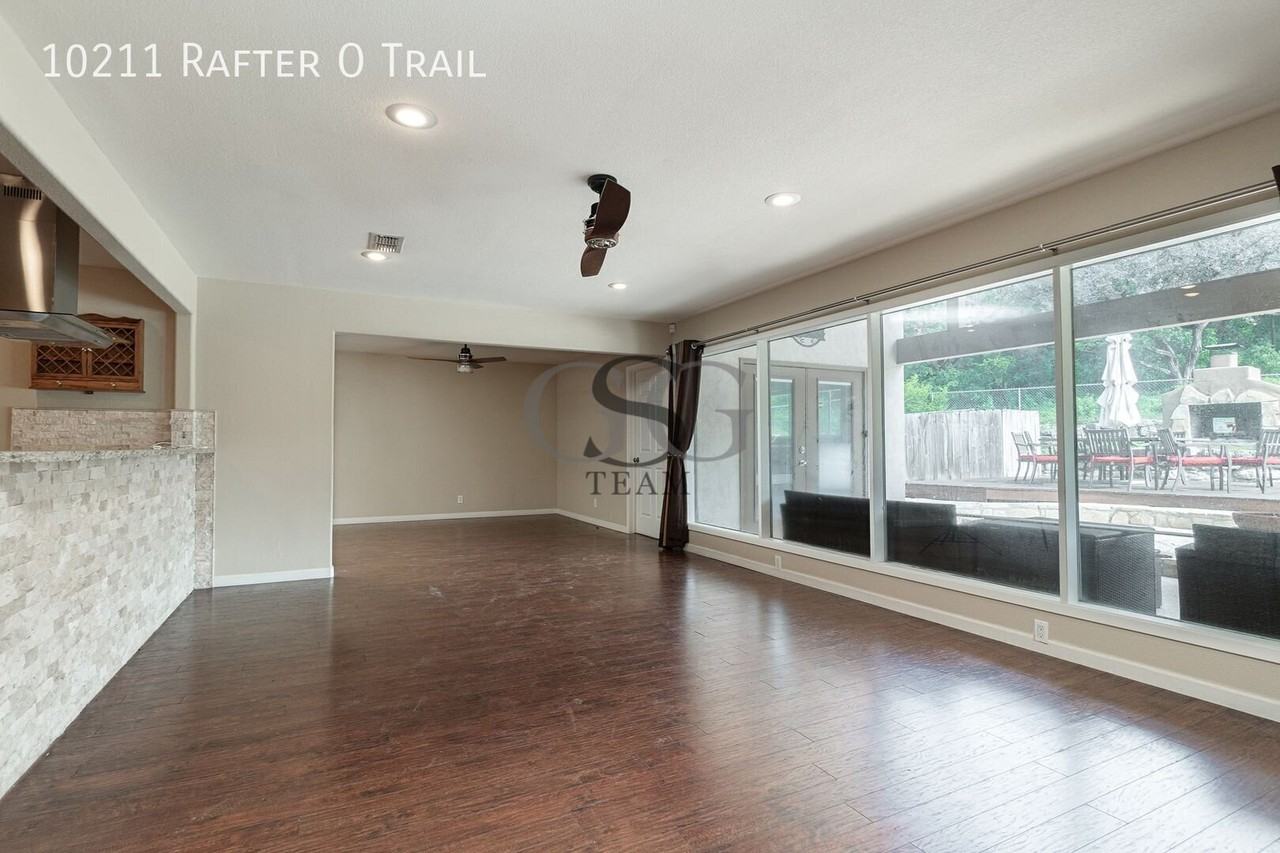 10211 Rafter O Trl - Photo 3 of 15