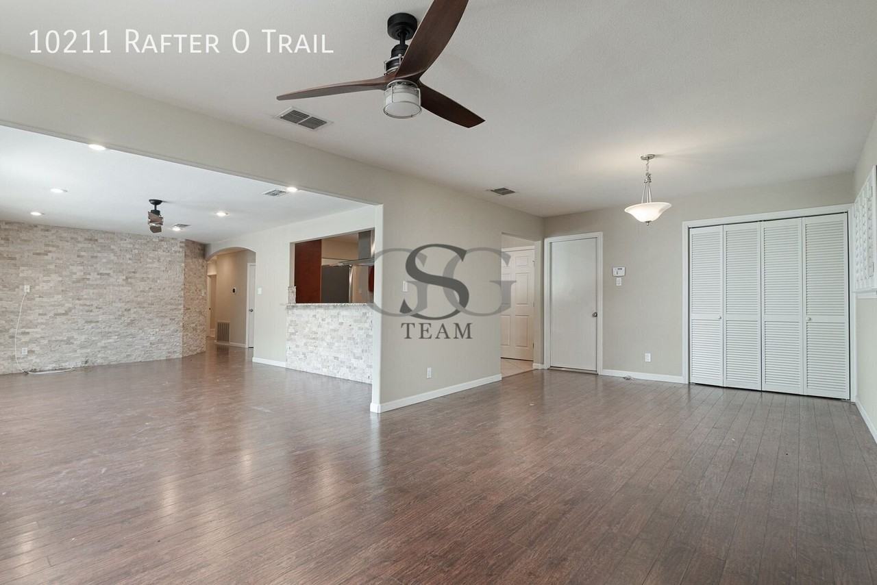 10211 Rafter O Trl - Photo 5 of 15