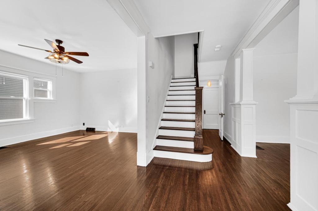 308 N Jefferson St - Photo 2 of 20