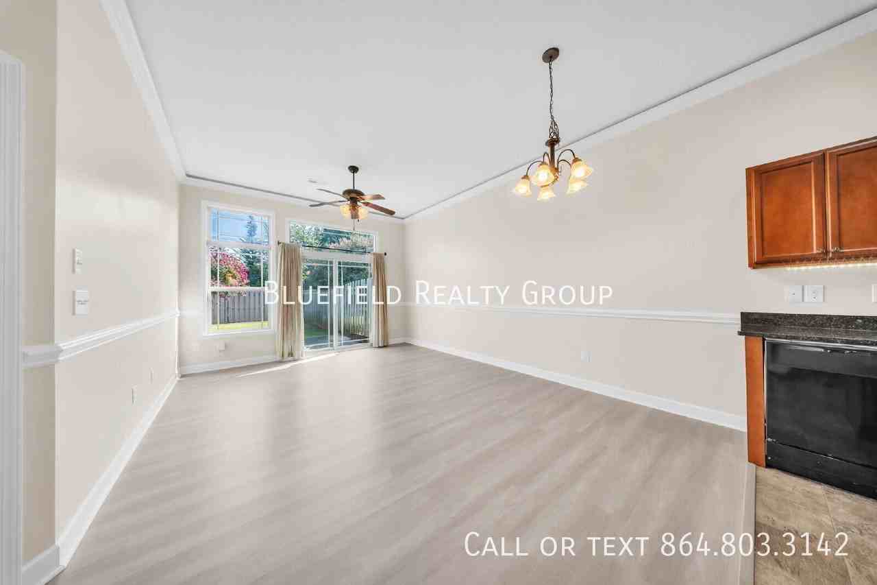 562 Wesberry Cir - Photo 5 of 28