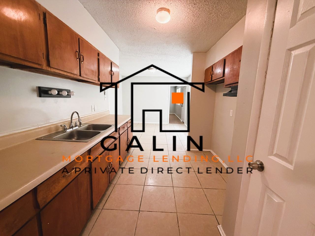 19 Ventura Blvd - Photo 3 of 15