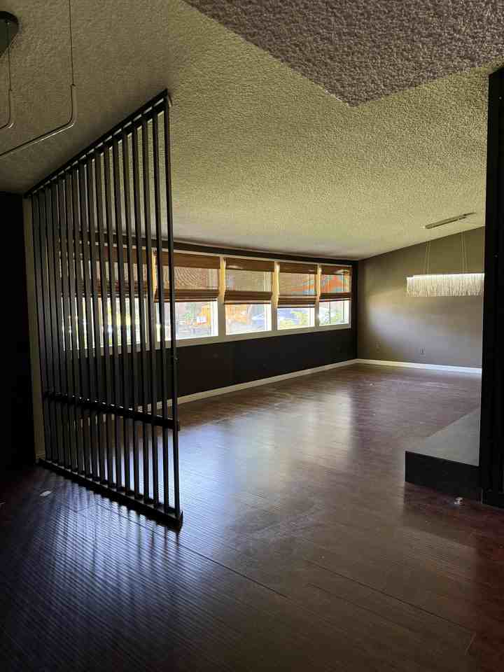 4541 Collett Ave #NA - Photo 2 of 34