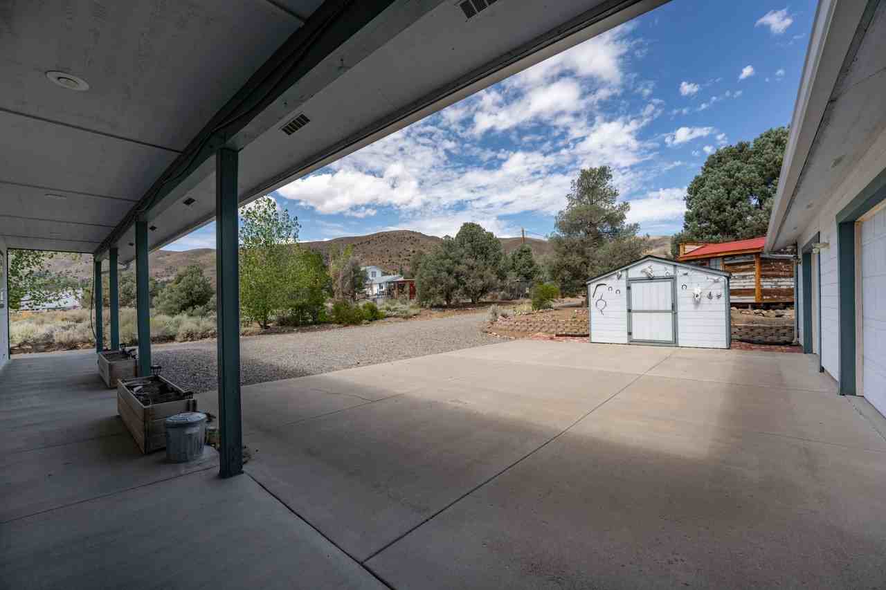 3671 Sandstone Dr - Photo 2 of 50