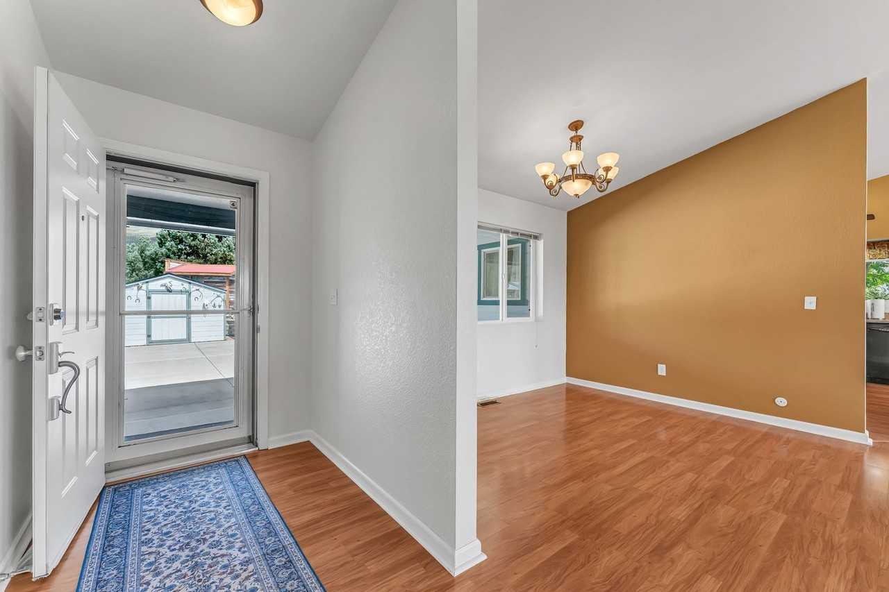 3671 Sandstone Dr - Photo 4 of 50