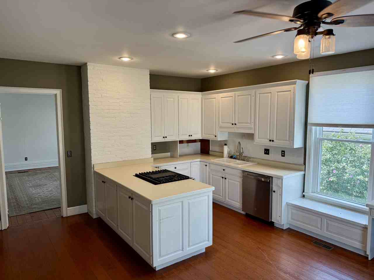 162 W Mound St #162 - Photo 4 of 46