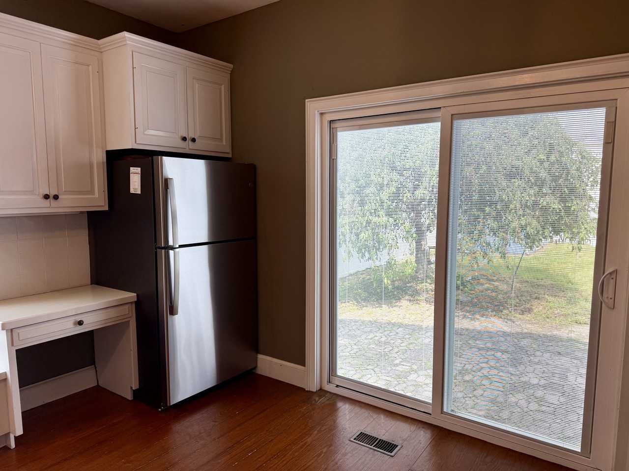 162 W Mound St #162 - Photo 7 of 46