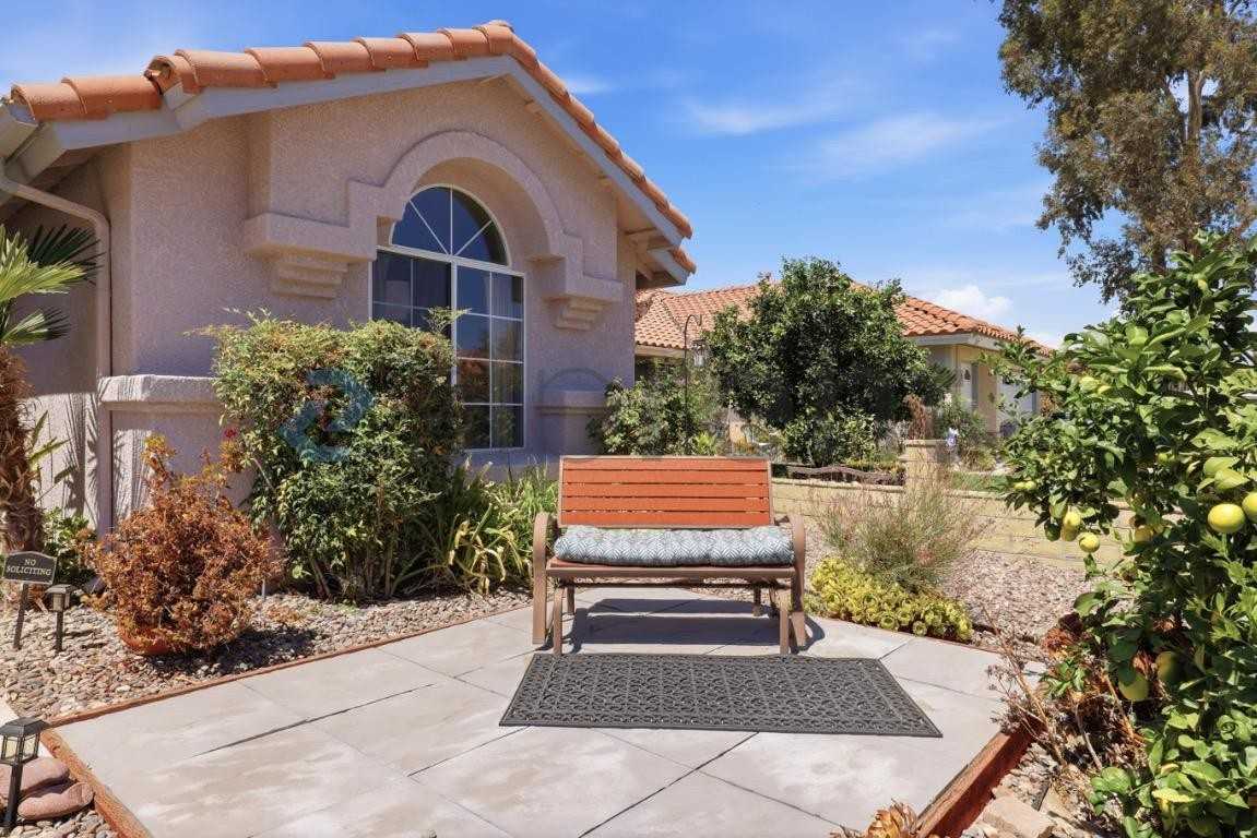 1687 Indica Rd - Photo 5 of 37