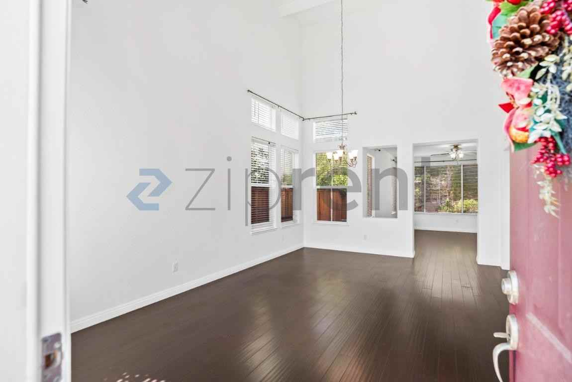 848 Cameron Cir - Photo 5 of 36