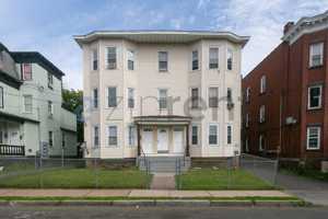 featured image of 10 Warner St #1R