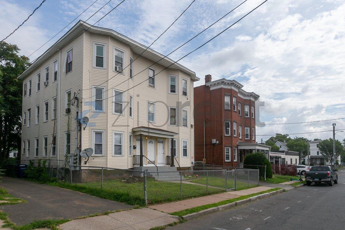 10 Warner St #1R - Photo 4 of 24