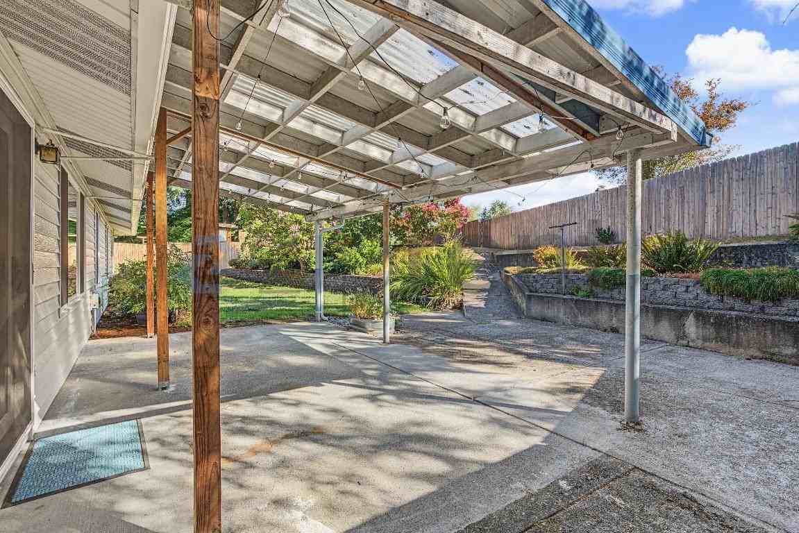 4511 Ne 25th Ct - Photo 5 of 27