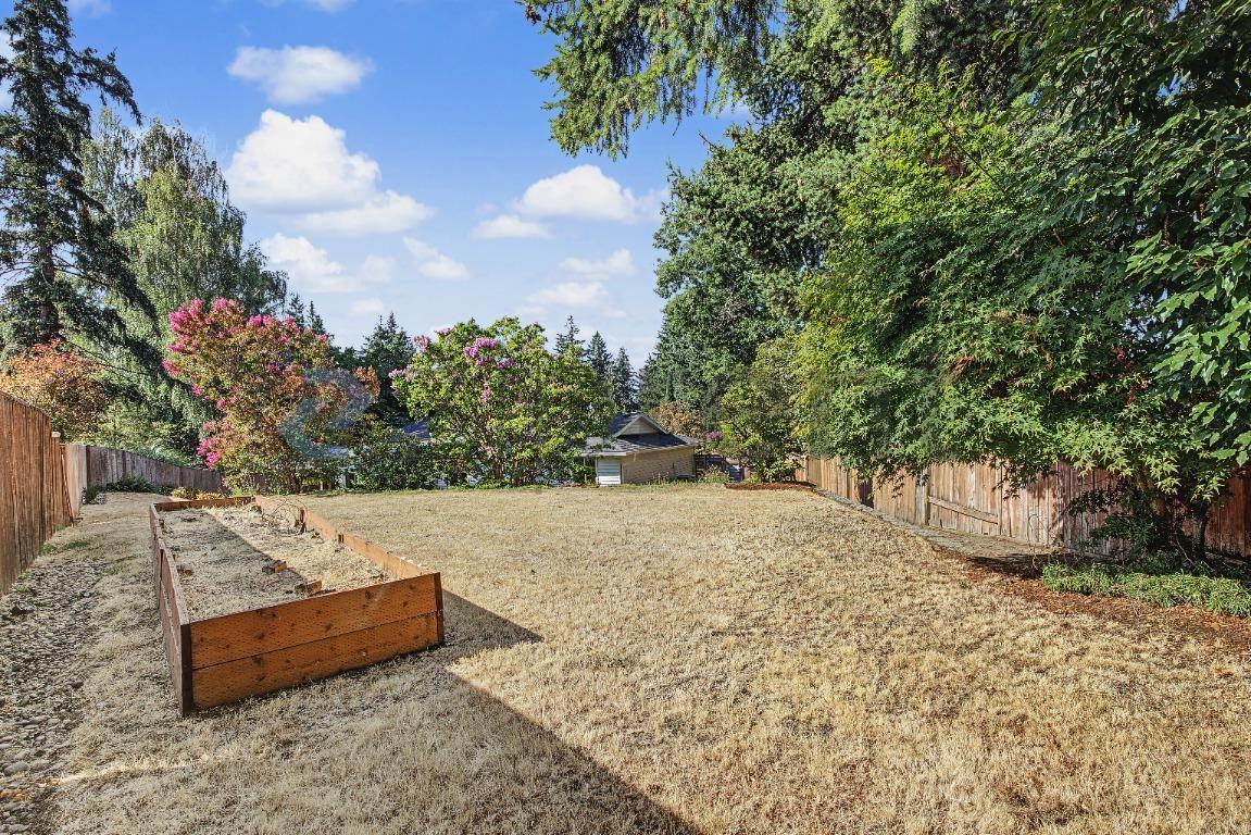 4511 Ne 25th Ct - Photo 7 of 27