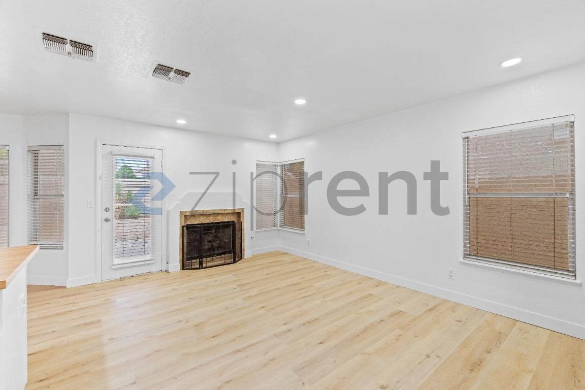 3057 Reef View St - Photo 6 of 25