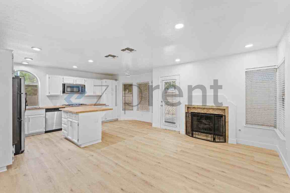 3057 Reef View St - Photo 7 of 25