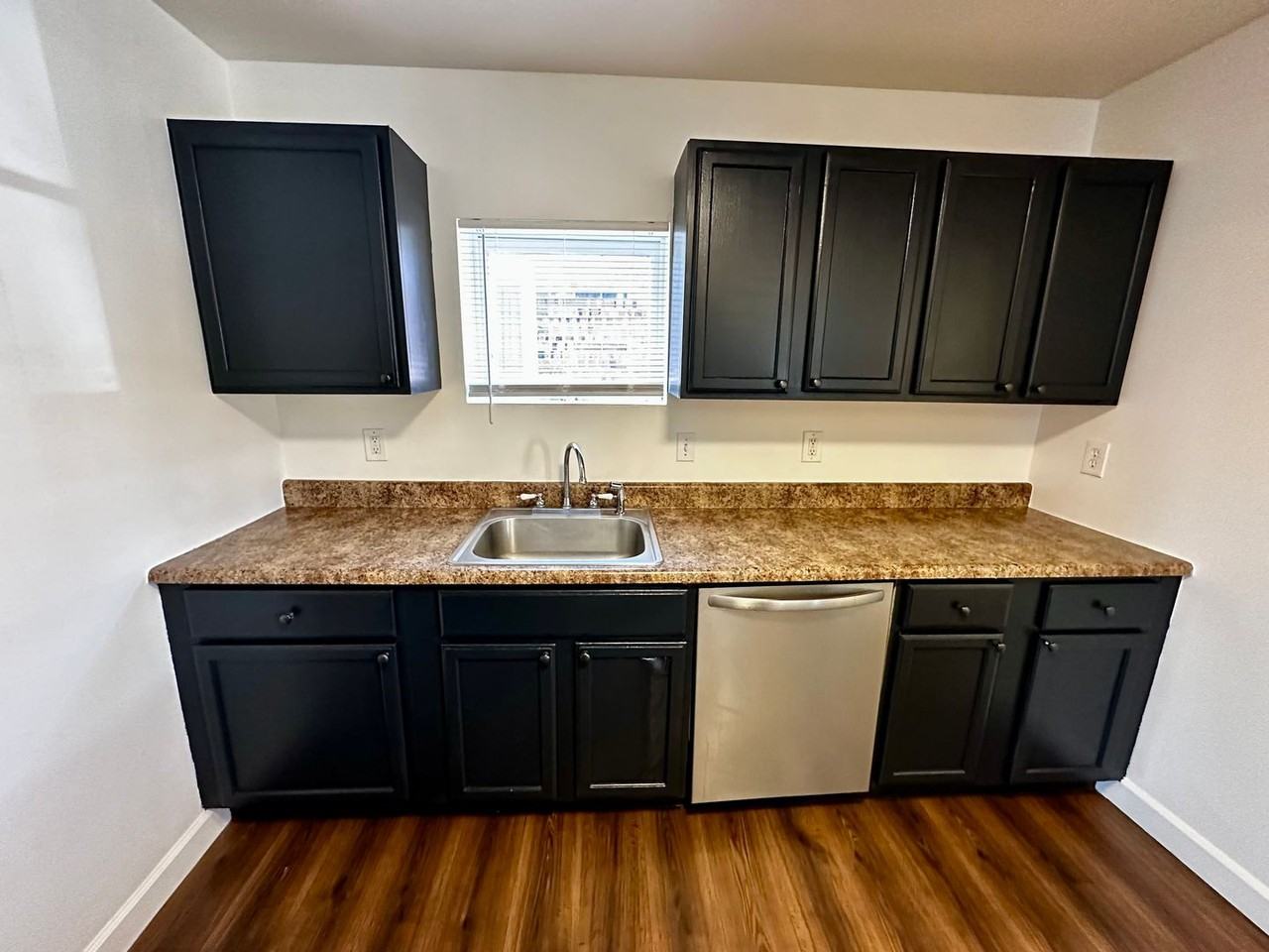 205 N Church St - Photo 3 of 20