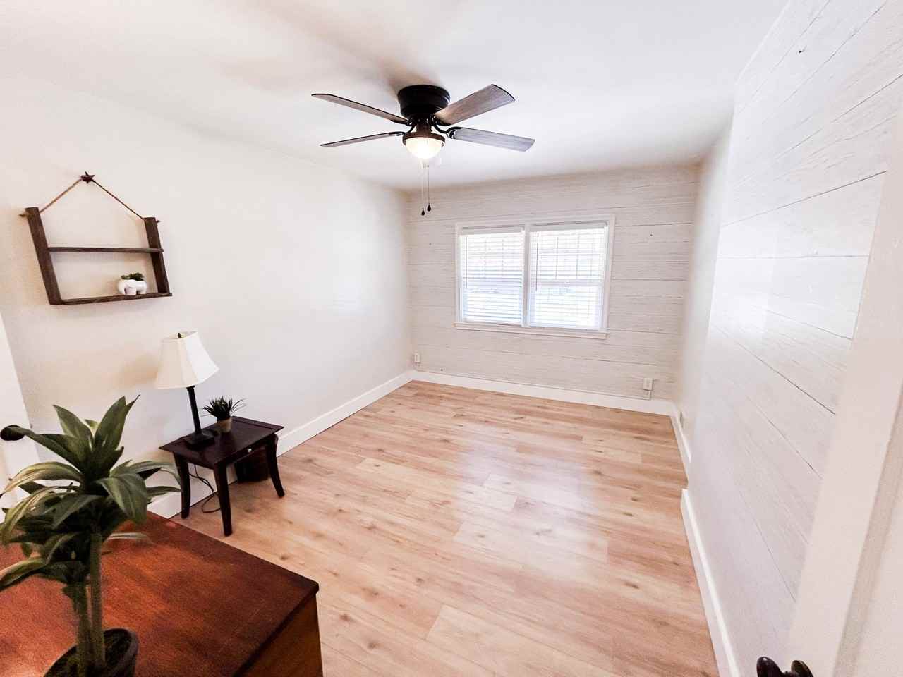 881 E Kensington Ave #A - Photo 7 of 20