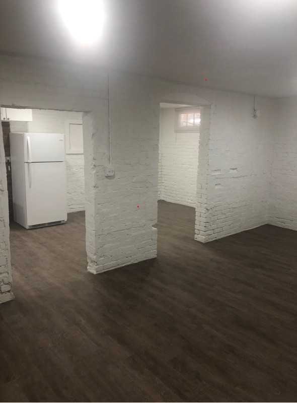 226 W 9th St #B01 - Photo 2 of 13