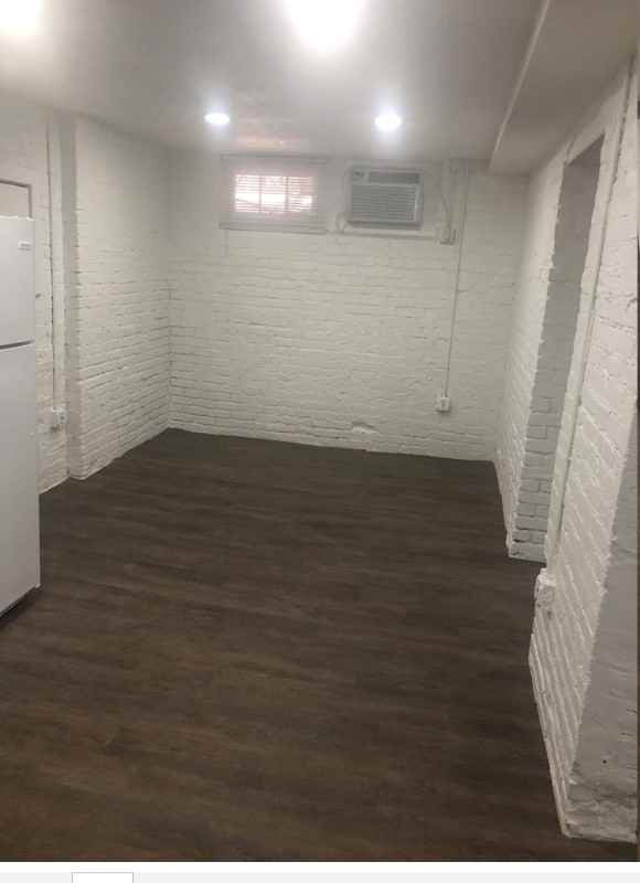 226 W 9th St #B01 - Photo 3 of 13
