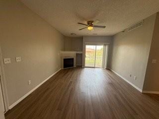 1320 Se Florence Dr #12 - Photo 6 of 17
