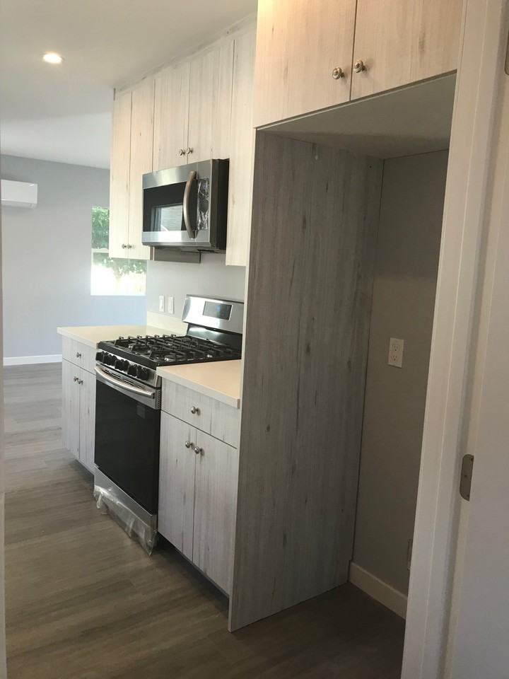 1153 Alameda Ave #A - Photo 5 of 11