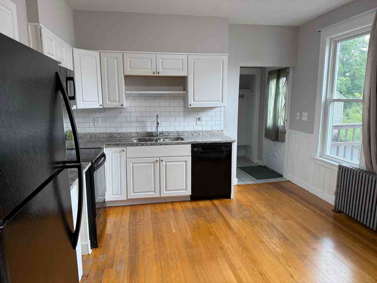 19 Center St - Photo 5 of 20