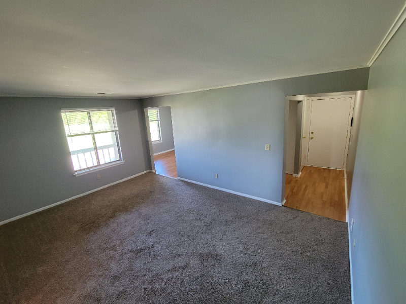 872 Gordon Smith Blvd - Photo 4 of 7