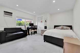 1169 Sw 23rd Ave #2B - Photo 1 of 1