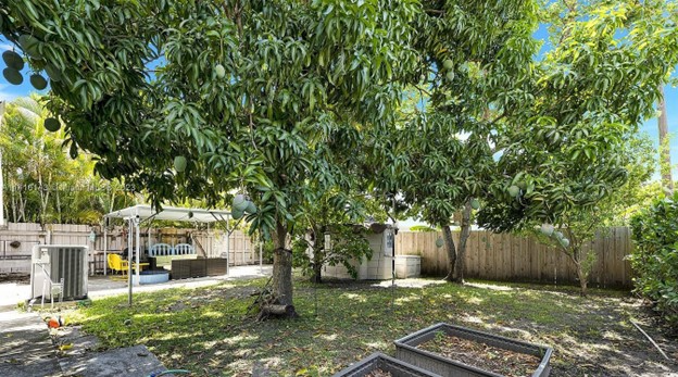 1169 Sw 23rd Ave #2B - Photo 7 of 13