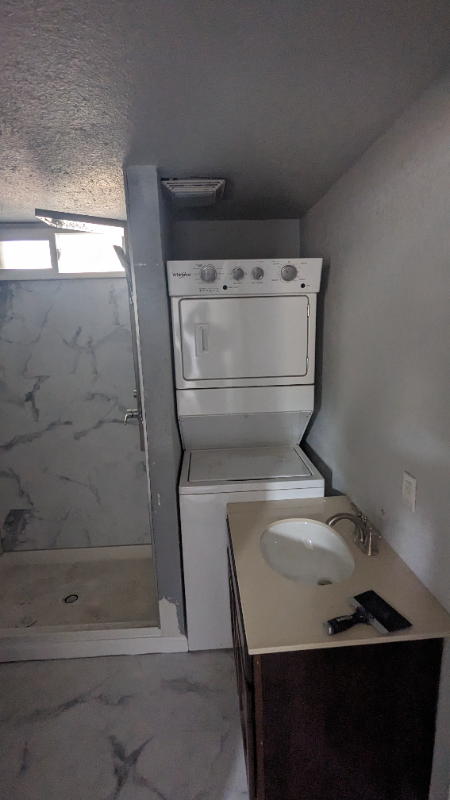 1232 Rio Grande Ave - Photo 6 of 9