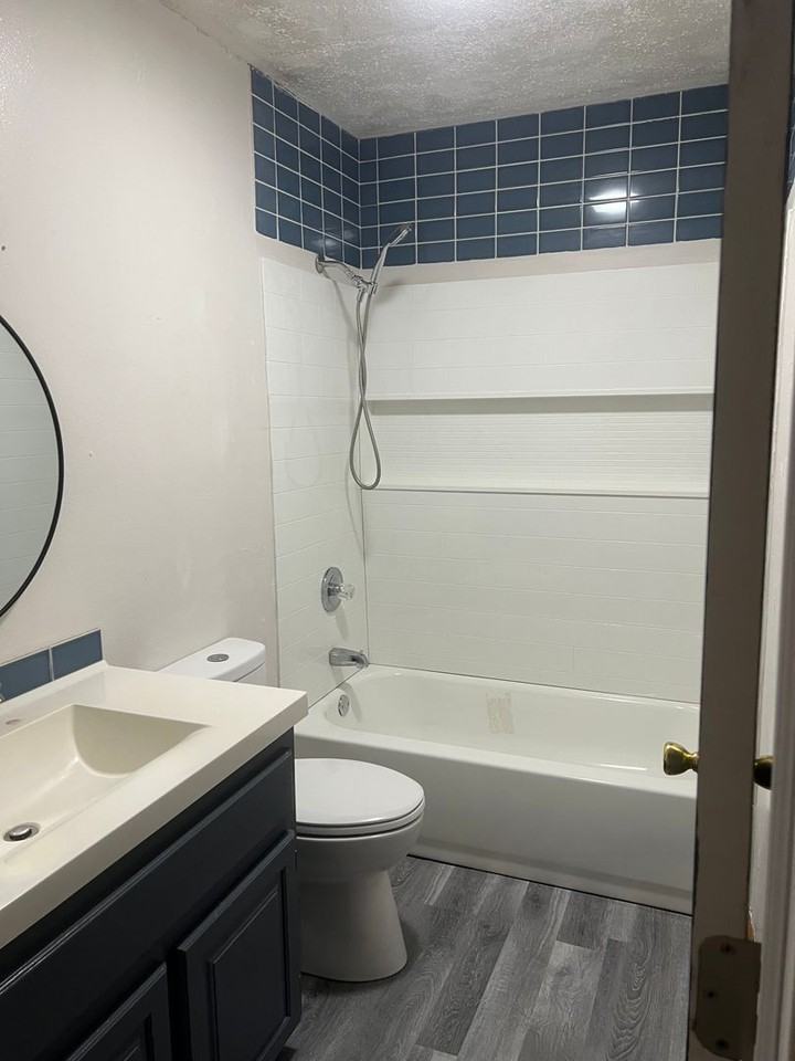 330 N Mina Ave - Photo 5 of 5