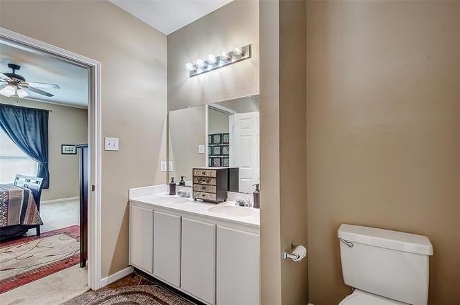 22023 Holly Branch Dr - Photo 4 of 14
