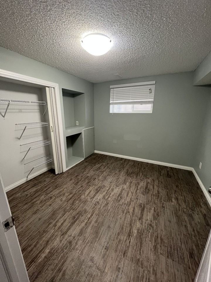 239 Millbank Dr Sw - Photo 6 of 8