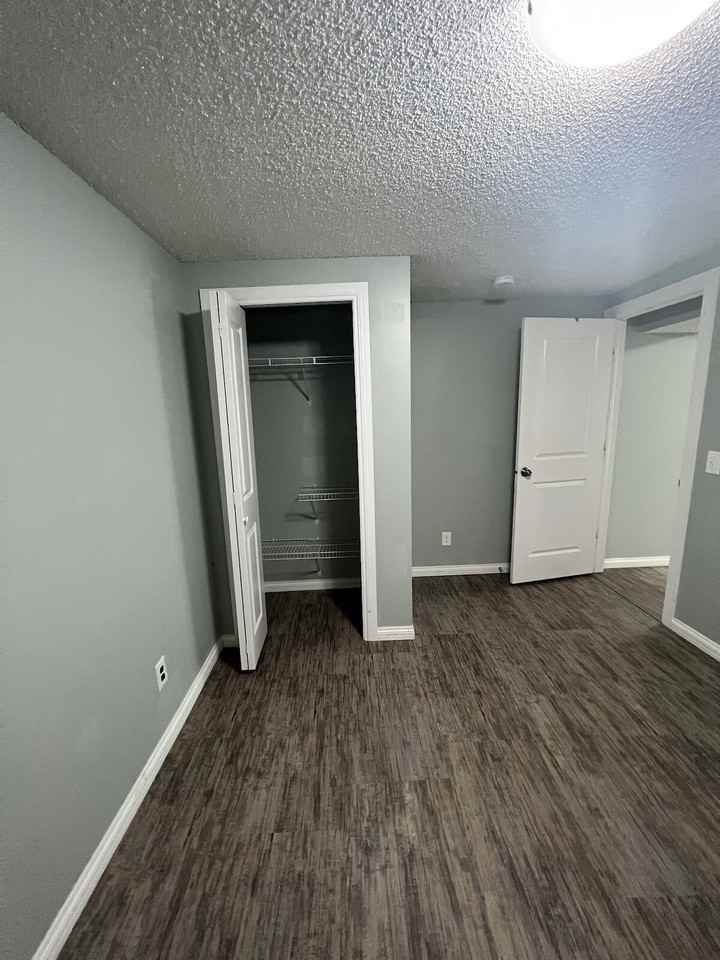 239 Millbank Dr Sw - Photo 7 of 8