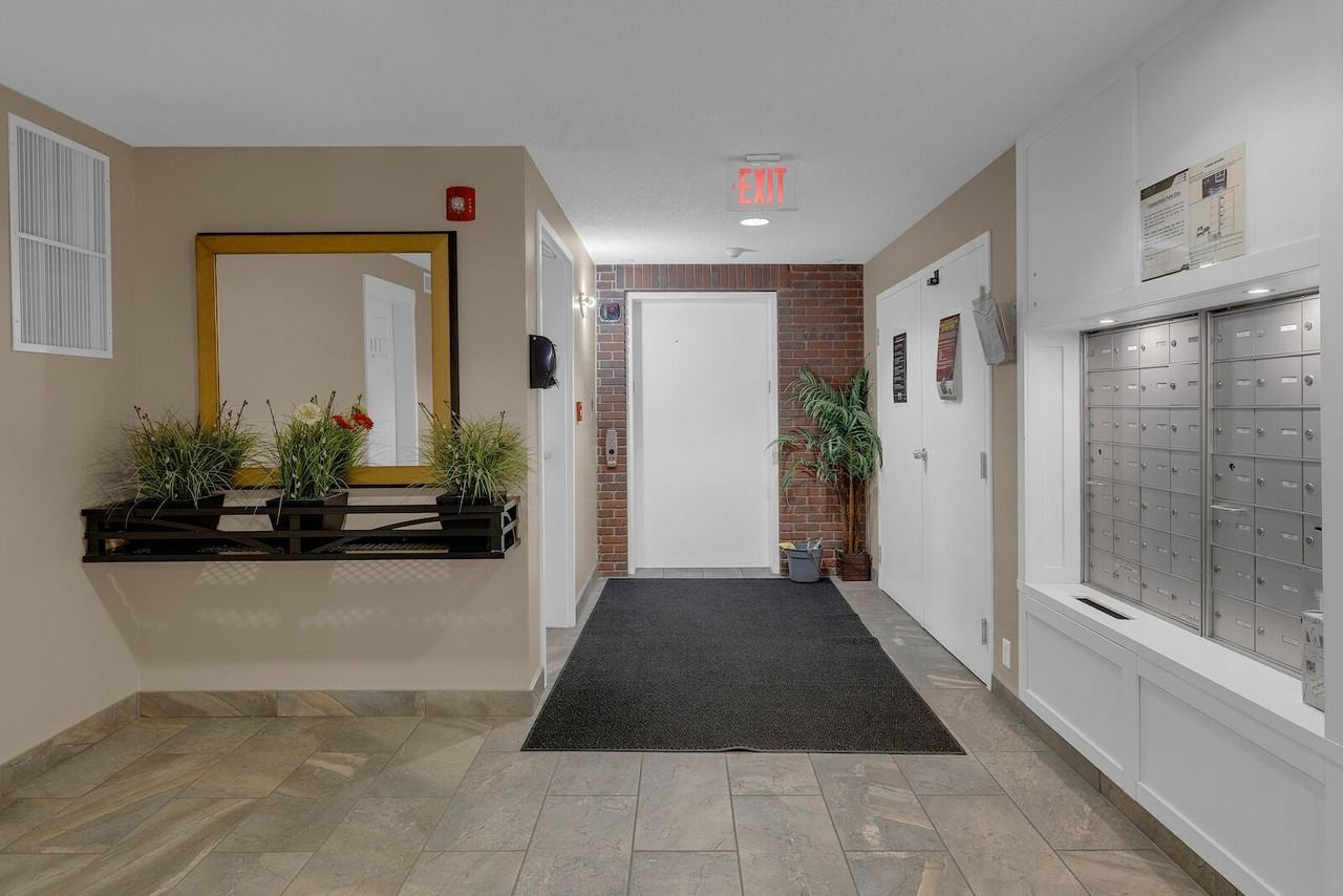 279 Building 1000 Copperfield Park - Photo 5 of 31