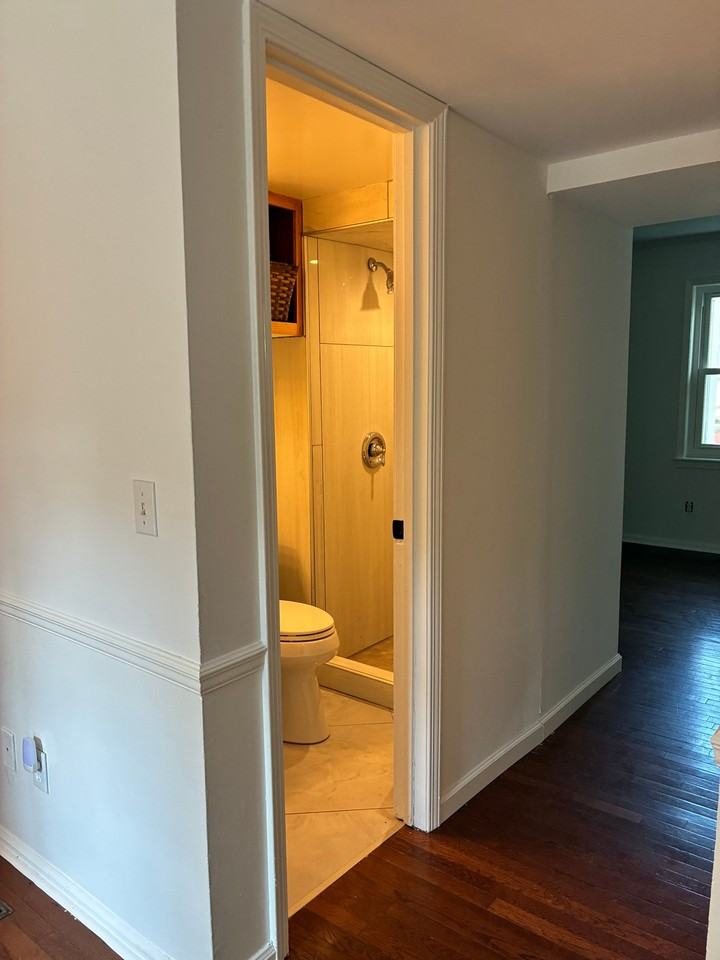 824 Linbard Ln - Photo 4 of 20