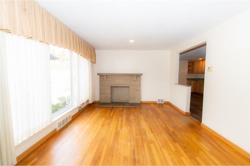 133 Gerard Dr - Photo 3 of 27