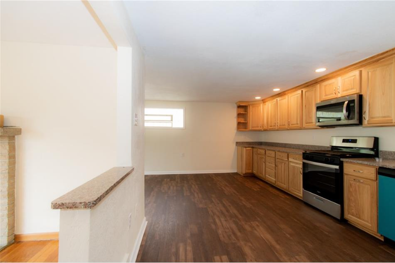 133 Gerard Dr - Photo 5 of 27
