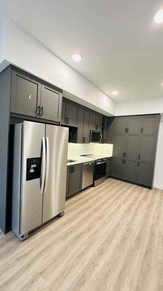 3801 - 603 - 3017 Warren St - Photo 3 of 23