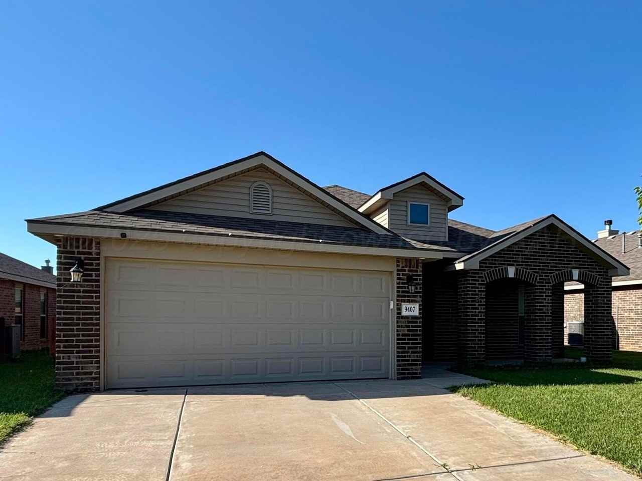9407 Cagle Dr - Photo 2 of 20