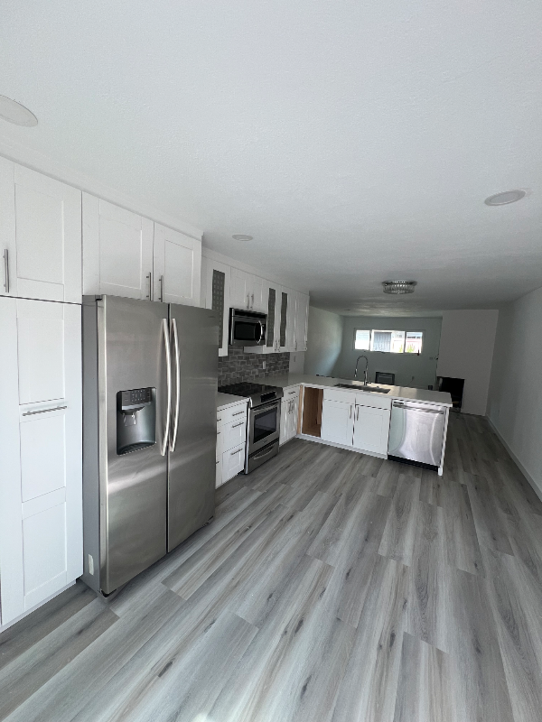 1800 E Heim Ave #22 - Photo 5 of 10