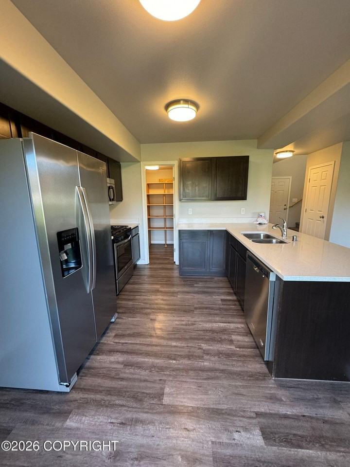 1591 N Tinitun Cir #A - Photo 3 of 21