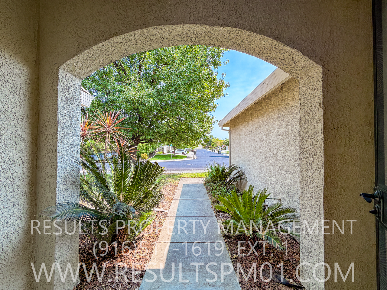 1824 San Diego Cir - Photo 6 of 36